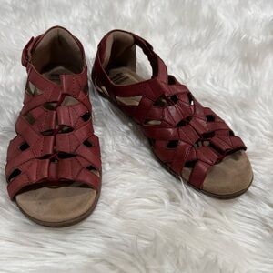 Earth origins leather sandal size 8